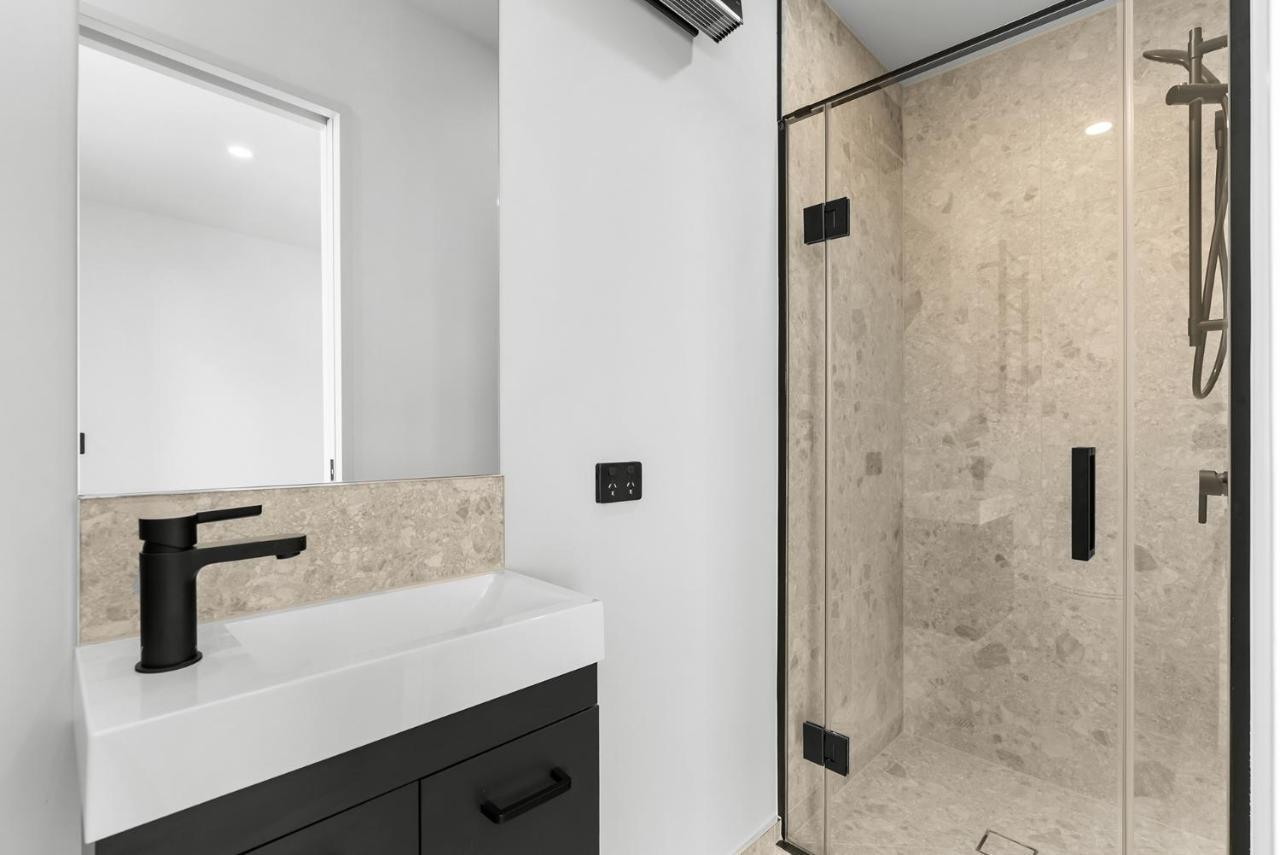 Cbd Contemporary Comfort Townhouse 2 Bed 2Bath Κράισττσερτς Εξωτερικό φωτογραφία