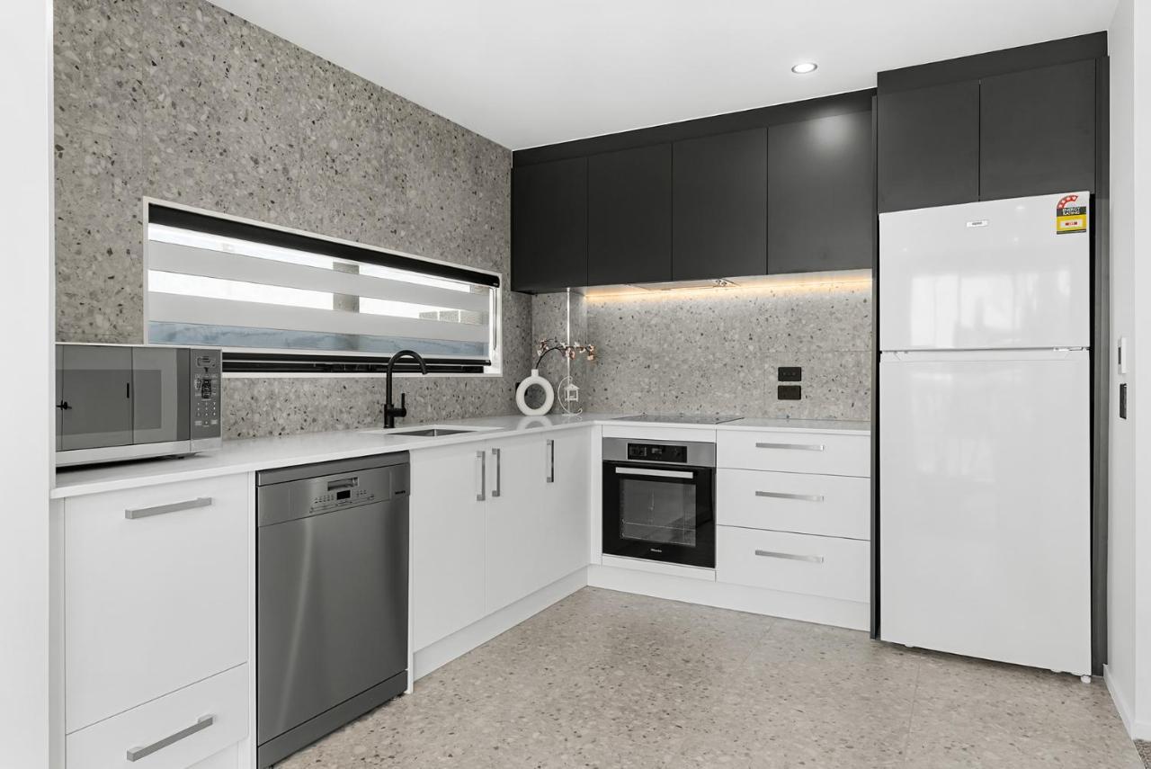 Cbd Contemporary Comfort Townhouse 2 Bed 2Bath Κράισττσερτς Εξωτερικό φωτογραφία